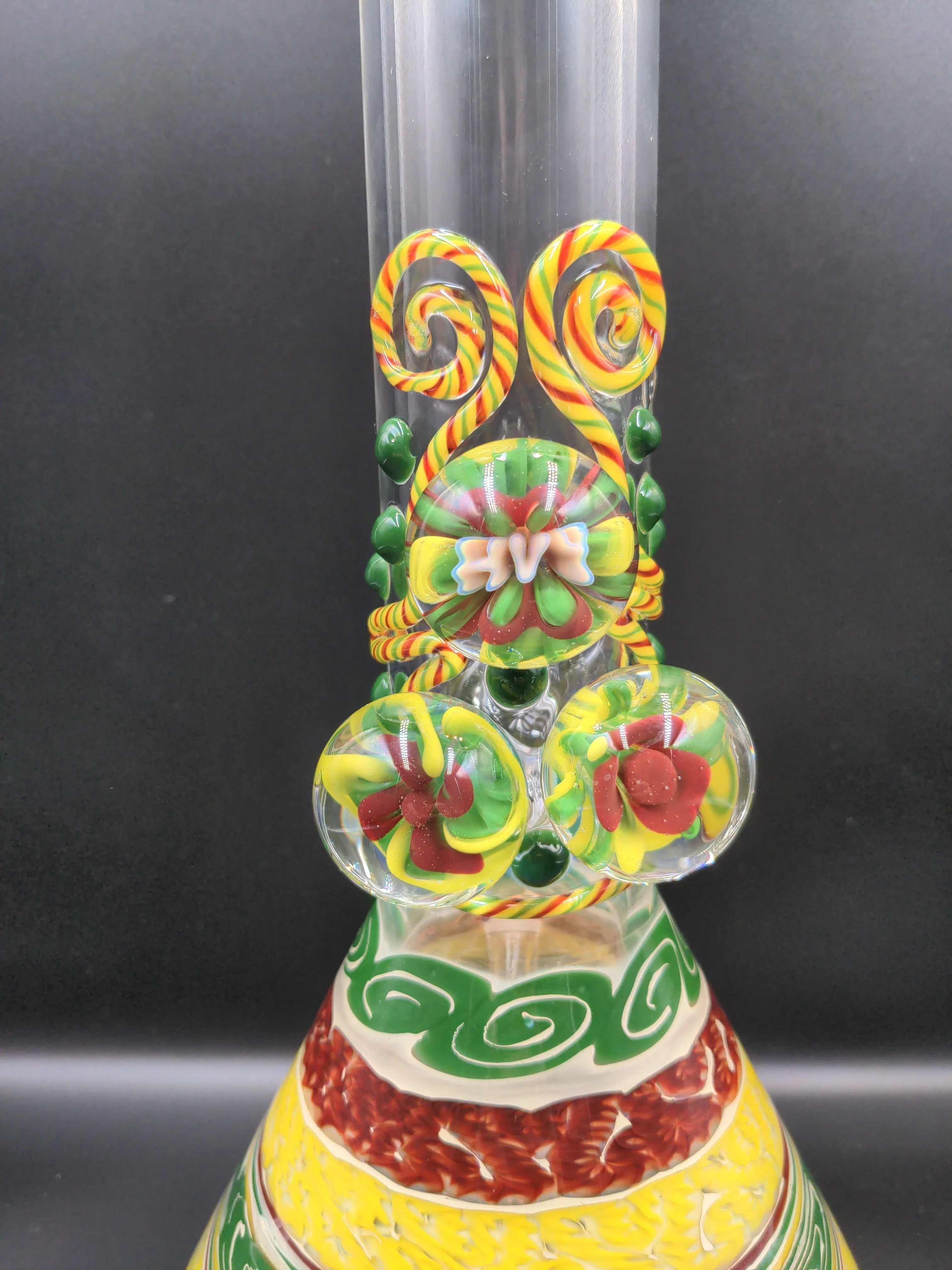 20″ HVY Glass Rasta Marbled Flower Beaker