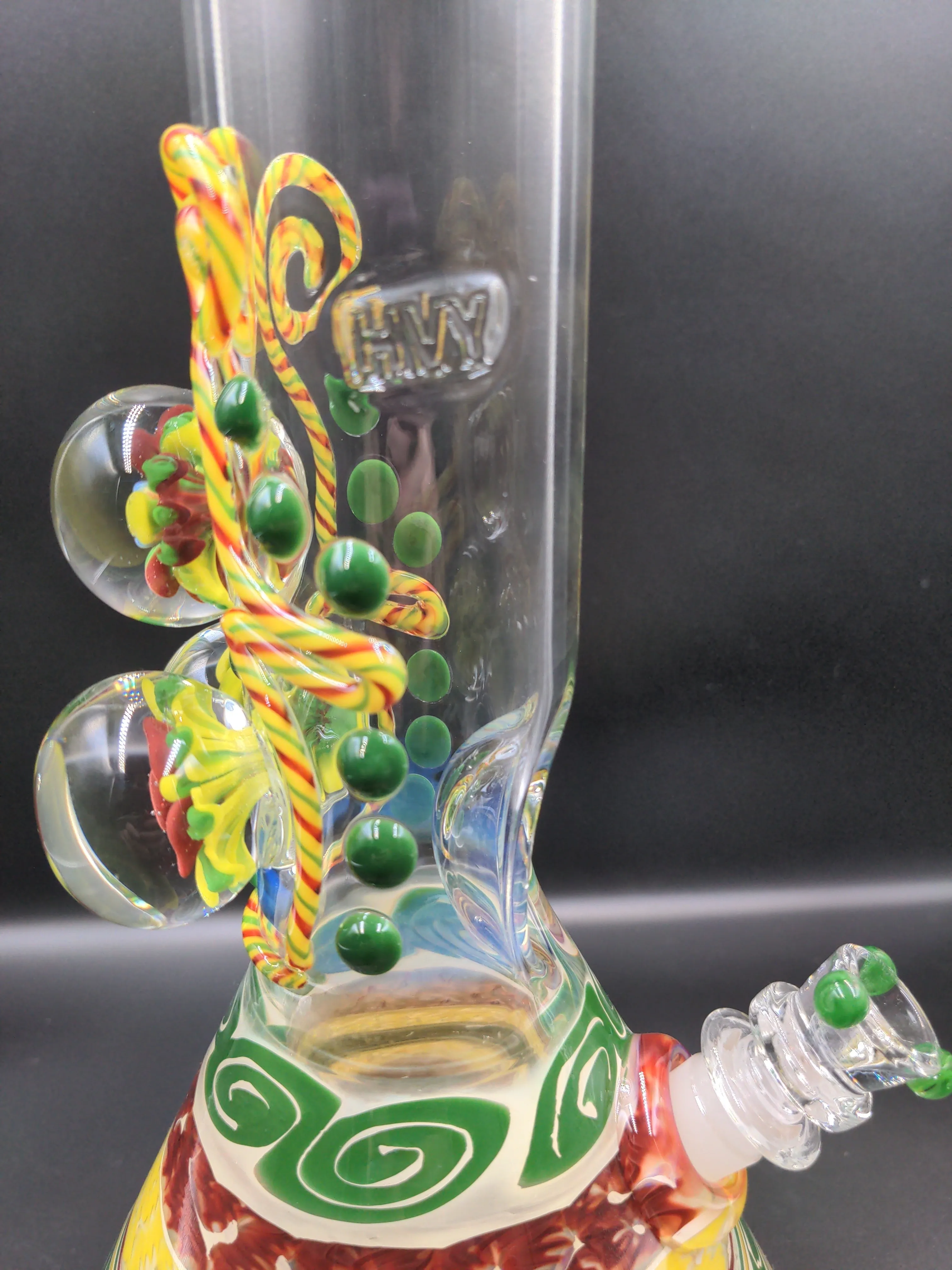 20″ HVY Glass Rasta Marbled Flower Beaker