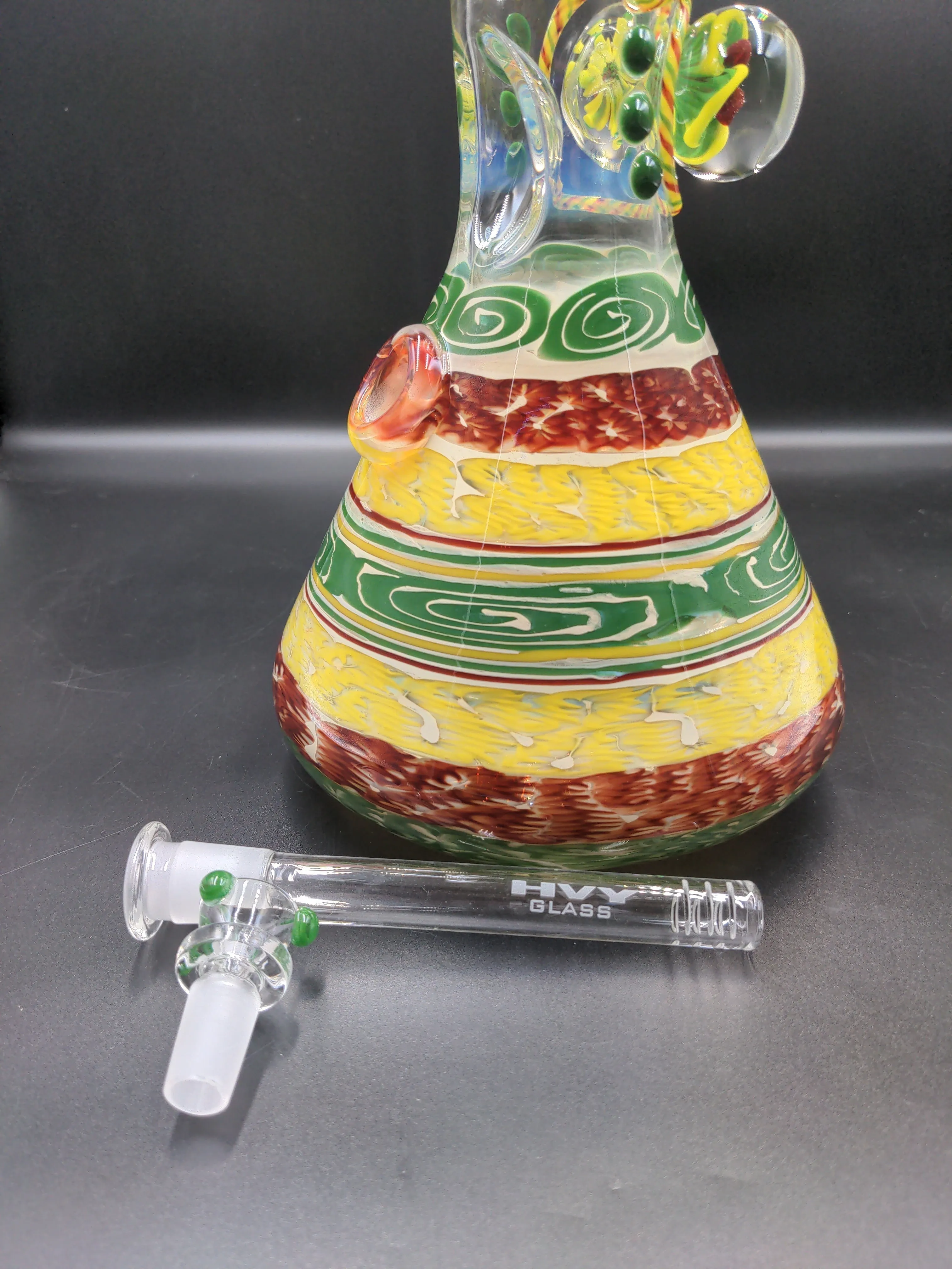 20″ HVY Glass Rasta Marbled Flower Beaker